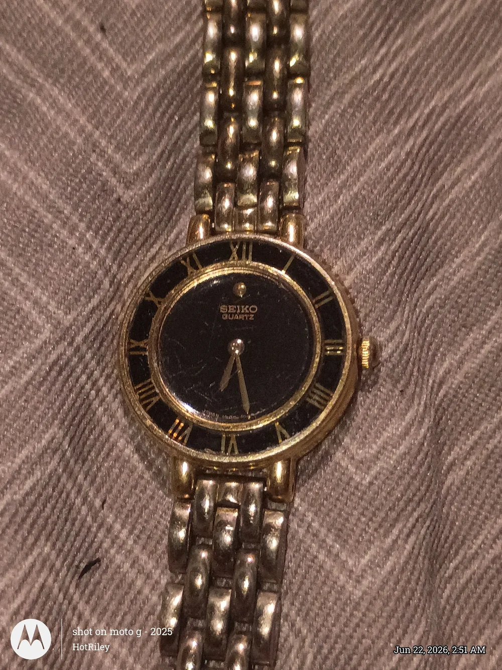 Seiko Gold-Tone Quartz Watch with Black Dial